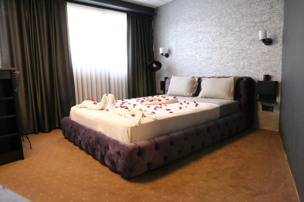 Eva Otel Tuzla Exterior photo